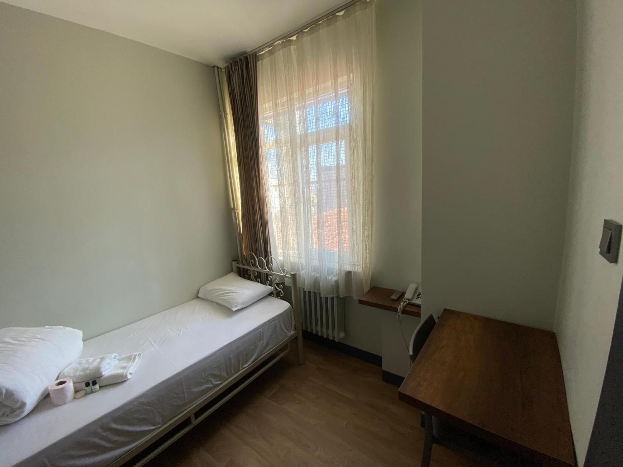 Ferah Hostel Istanbul Exterior foto